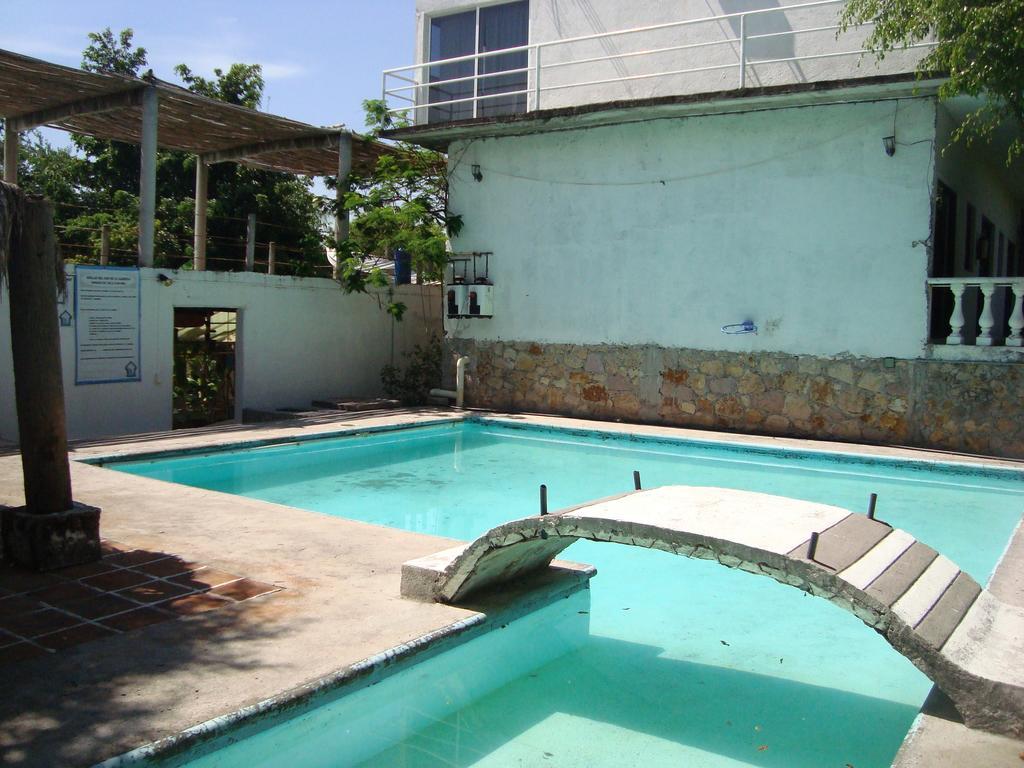 Hotel Teques Inn Tequesquitengo Extérieur photo
